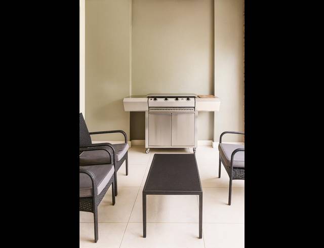 2 BEDROOM PROPERTY TO RENT IN SIBAYA